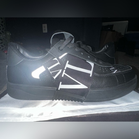 Valentino VL7N Sneakers (Size 10)